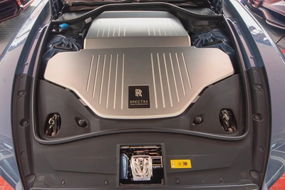 ROLLS-ROYCE SPECTRE | 2024 | SILVER BADGE | 5,200km | UNDER WARRANTY-18