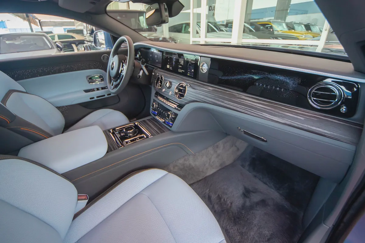 ROLLS-ROYCE SPECTRE | 2024 | SILVER BADGE | 5,200km | UNDER WARRANTY-9-9