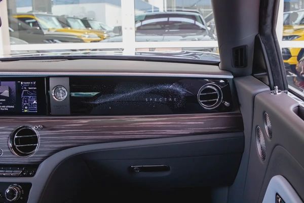 ROLLS-ROYCE SPECTRE | 2024 | SILVER BADGE | 5,200km | UNDER WARRANTY