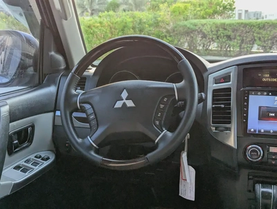 MITSUBISHI PAJERO 2015 GLS MID OPTION V6 3.5L IN EXCELLENT CONDITION-7