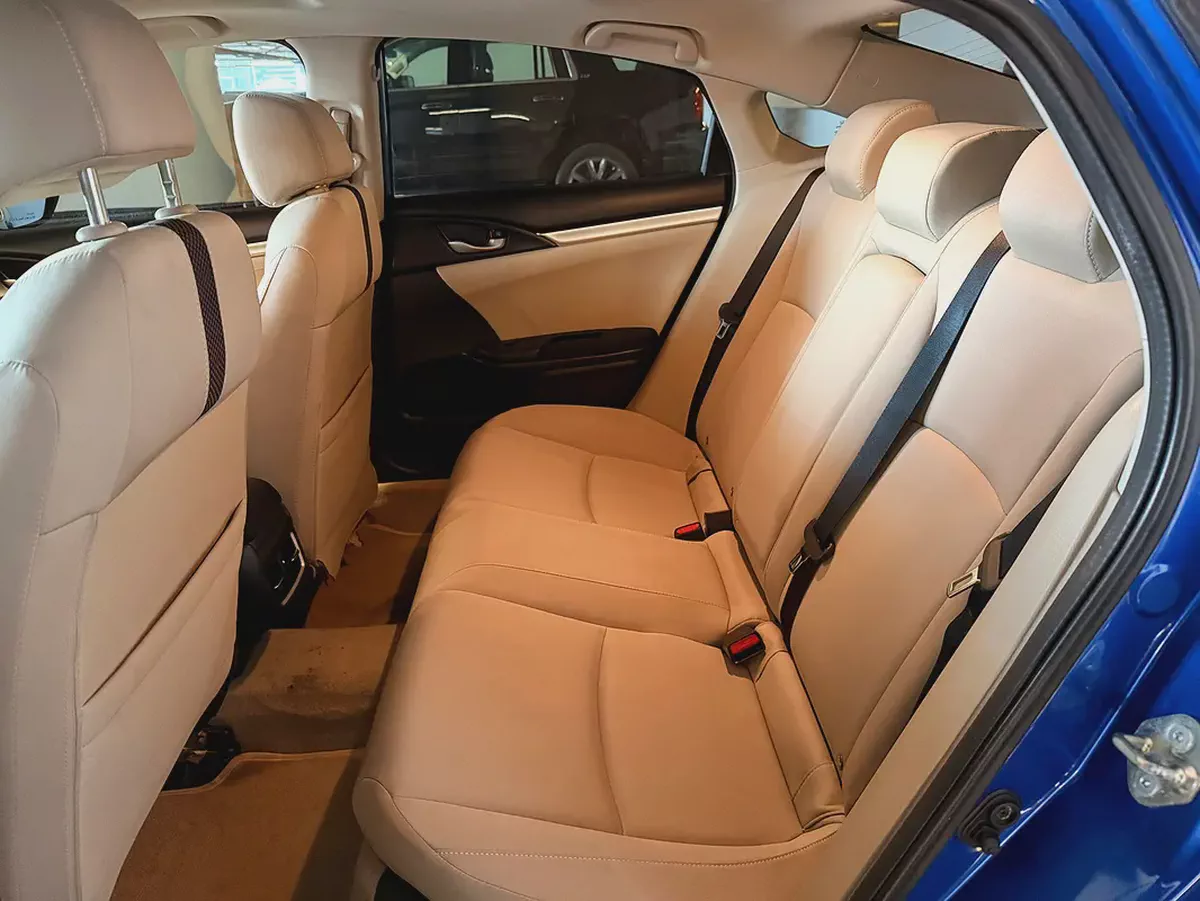Honda Civic 2.0 EX 2020 Model GCC Specs With Partial Service History In Perfect Condition-9-9