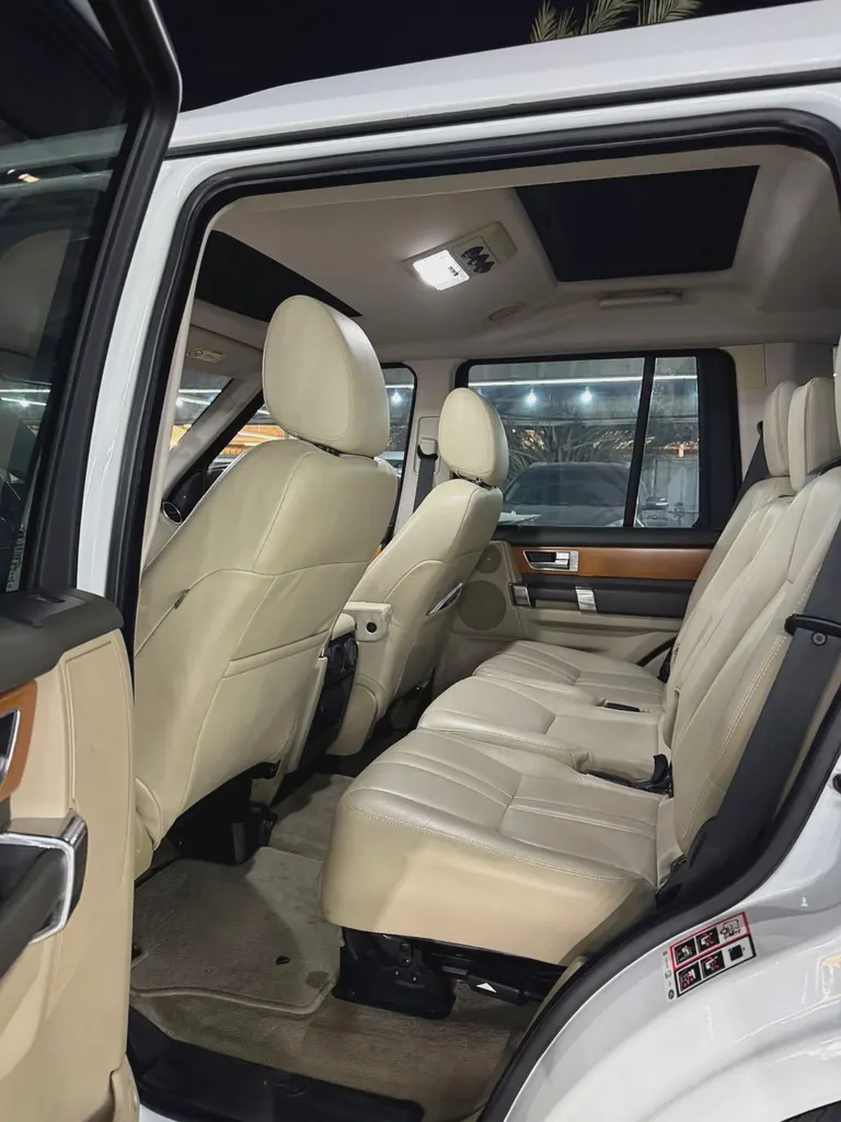 LAND ROVER LR4 HSE-9-9