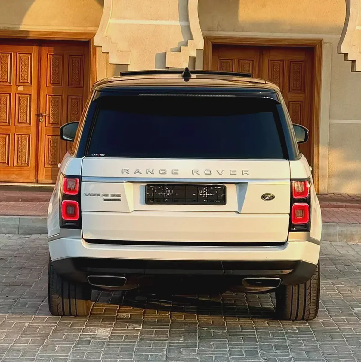 Stunning Land Rover Range Rover Vogue SE Supercharged 2014 | GCC Specs-4-4