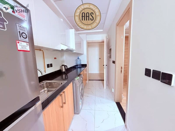 Spacious studio with fully furnished close to metro station