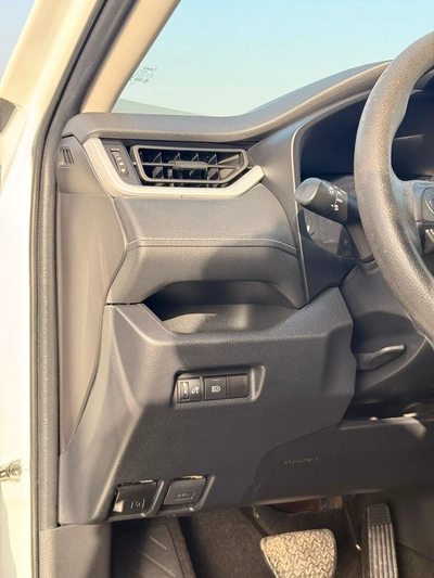 Toyota RAV4 XLE 2.5L full option-16
