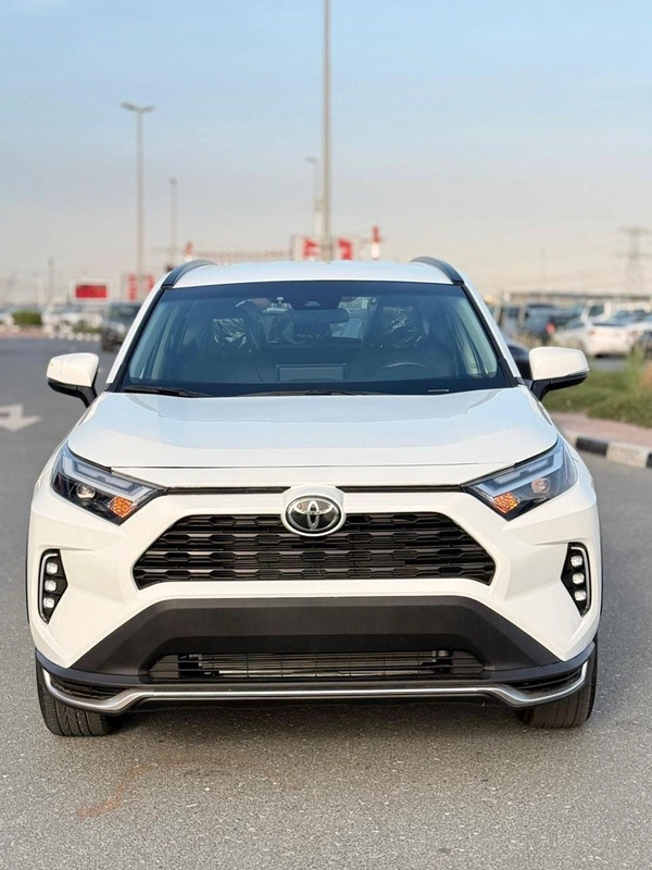 Toyota RAV4 XLE 2.5L full option