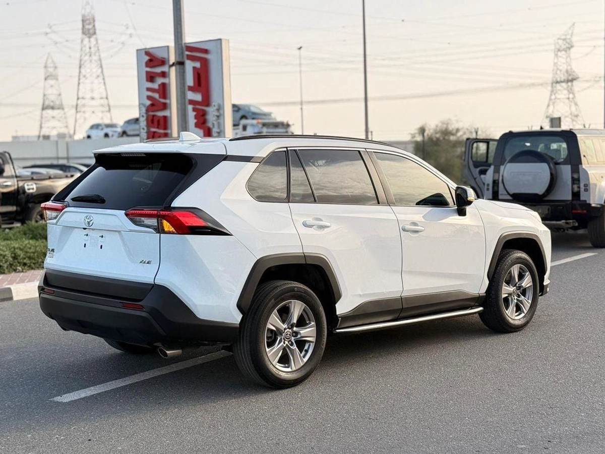 Toyota RAV4 XLE 2.5L full option-2-2
