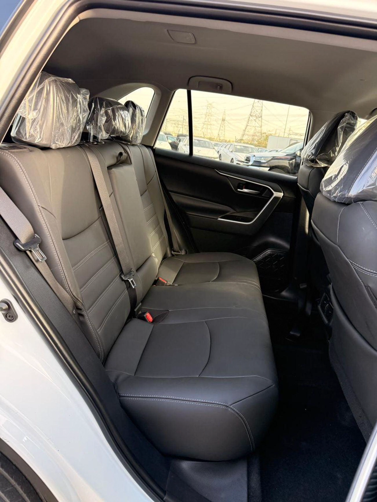 Toyota RAV4 XLE 2.5L full option-14-14