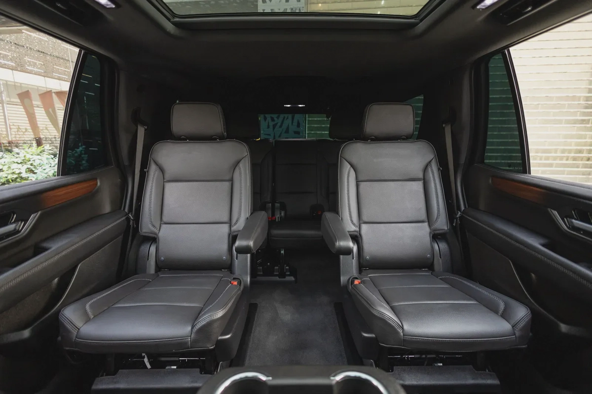 GMC Yukon XL 2500 2025-19-19