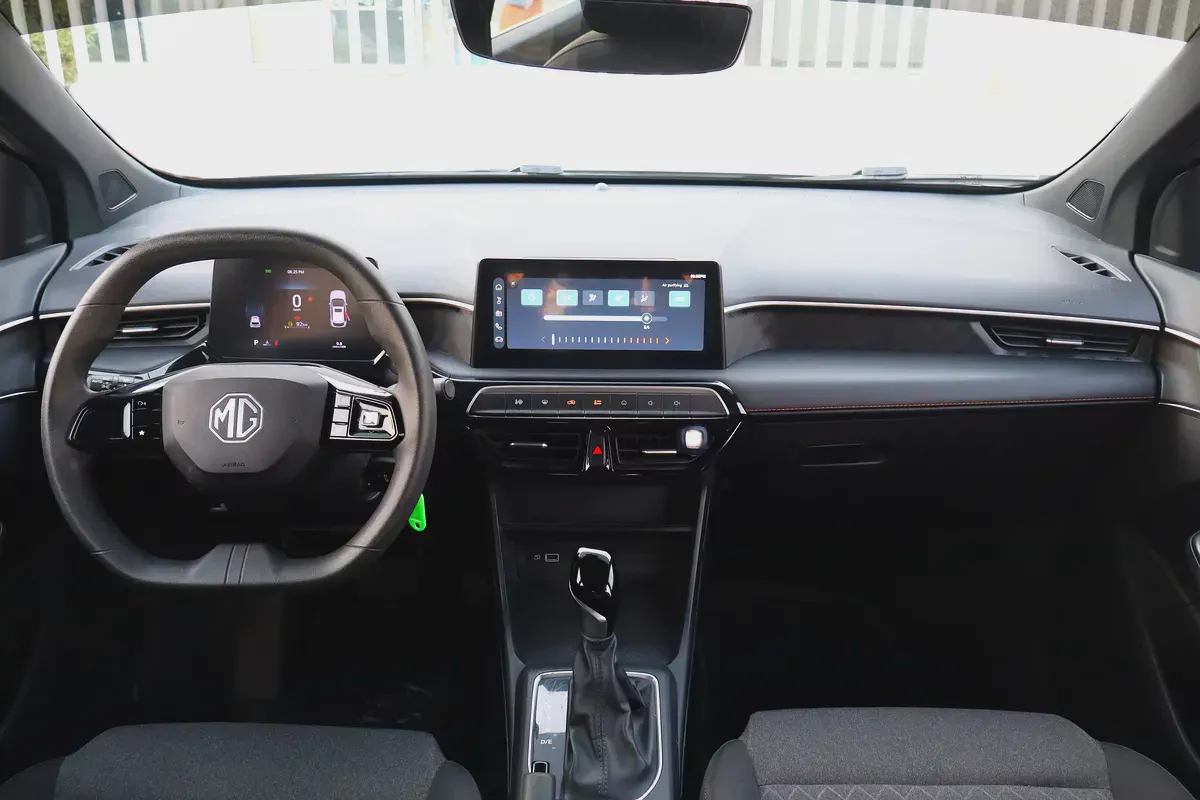 MG MG3 Comfort 2025 GCC Specs - Original Paint-4-4