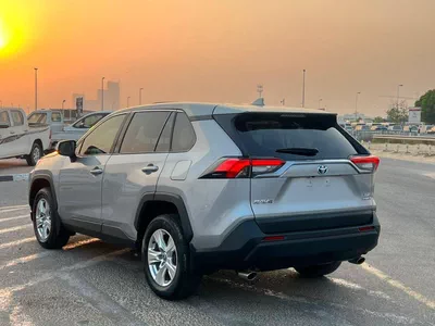 Toyota RAV4 XLE 2021 Toyota Rav4 Hybrid XLE Full Option 2.5L V4 - Rear Camera  Leather Seat - AWD 4x4 - Sunroof --3