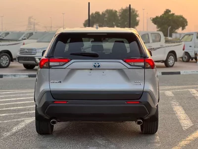 Toyota RAV4 XLE 2021 Toyota Rav4 Hybrid XLE Full Option 2.5L V4 - Rear Camera  Leather Seat - AWD 4x4 - Sunroof --4