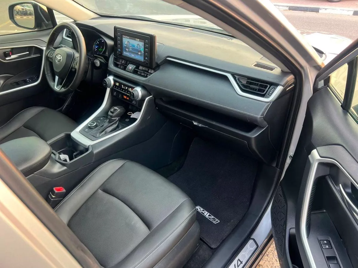 Toyota RAV4 XLE 2021 Toyota Rav4 Hybrid XLE Full Option 2.5L V4 - Rear Camera  Leather Seat - AWD 4x4 - Sunroof --8-0