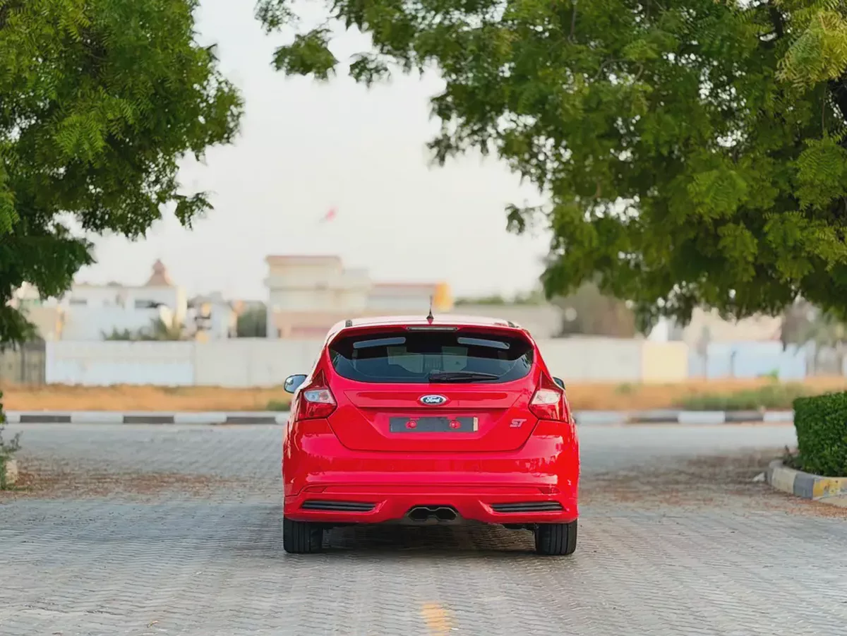 Ford Focus ST 2013 | GCC Specs | Manual Transmission-6-6