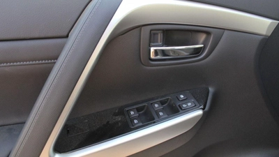 Mitsubishi Montero MITSUBISHI MONTERO 3.0L 4WD SPORT AT #00G58-9