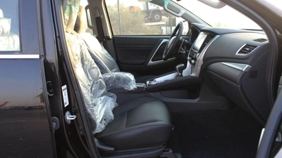 Mitsubishi Montero MITSUBISHI MONTERO 3.0L 4WD SPORT AT #00G58-8