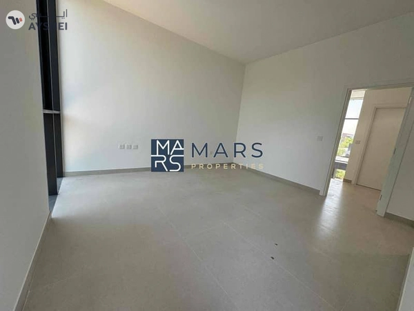 Brand New Middle Unit | Forest Community