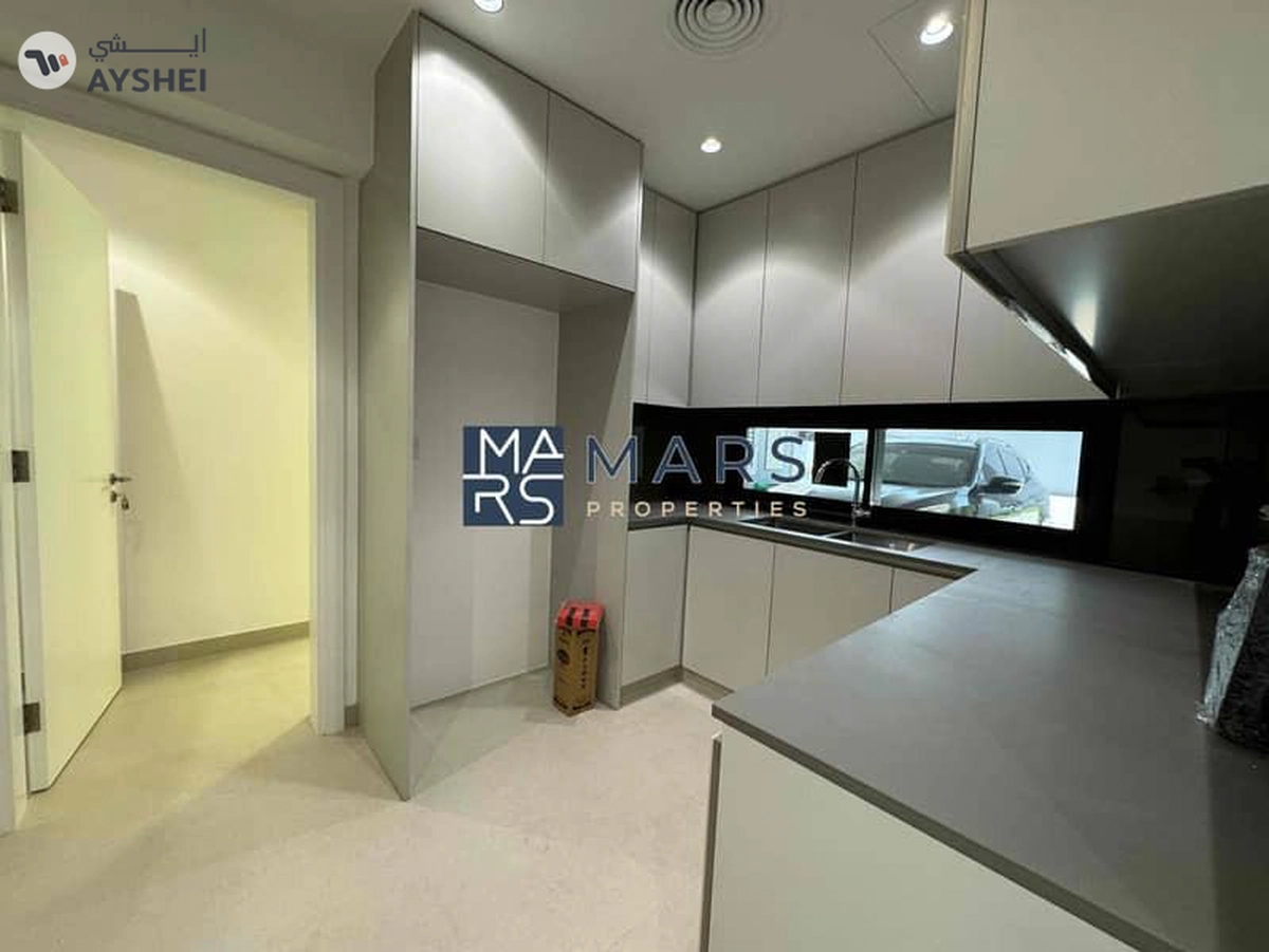 Brand New Middle Unit | Forest Community-18-18
