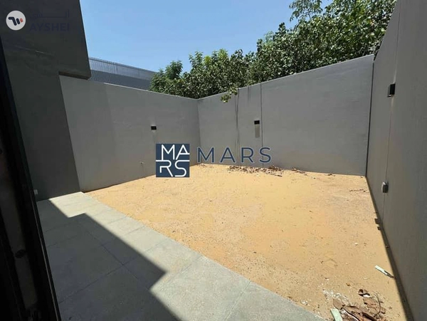 Brand New Middle Unit | Forest Community