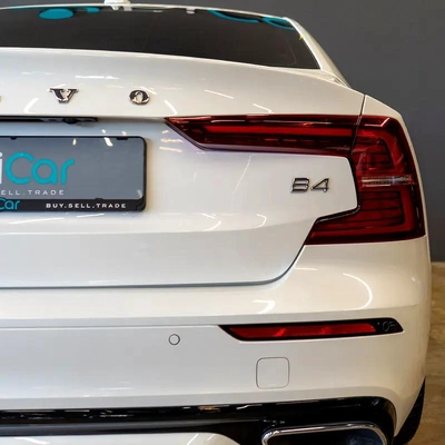 AED 1,819 pm • 0% Downpayment • S60 R-Design • Agency Warranty-7