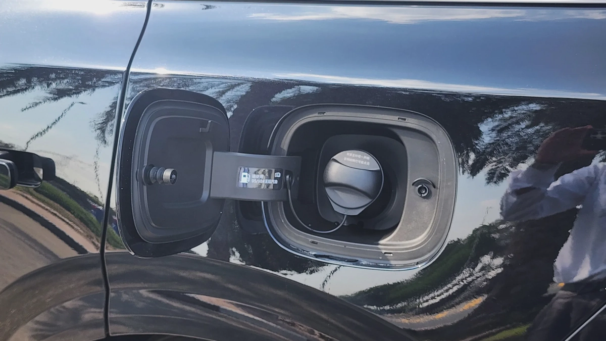 Li Auto L6 (Black)