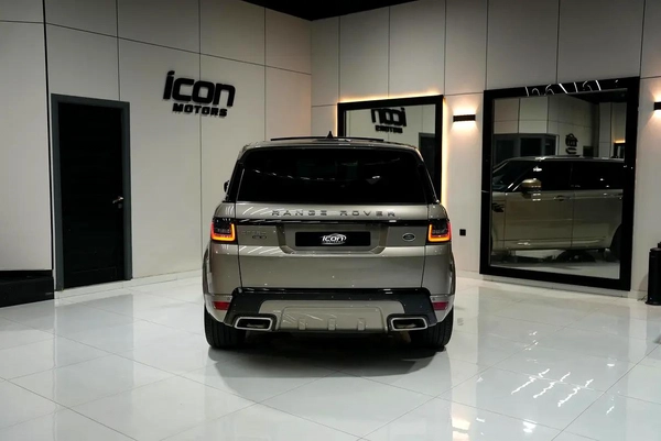 Land Rover Range Rover Sport P525 2022 - GCC Specs
