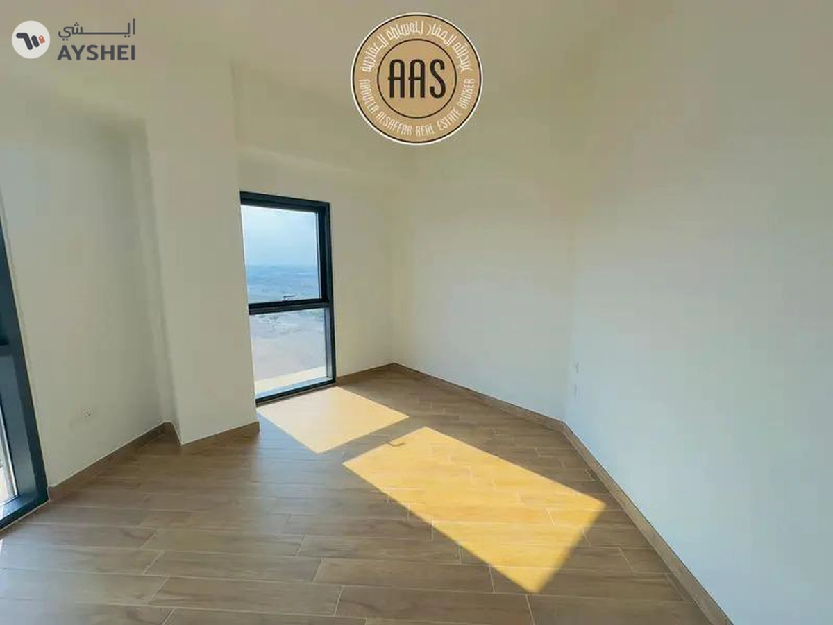 BRAND NEW 3BHK UNFURNISHED FLAT-12-12