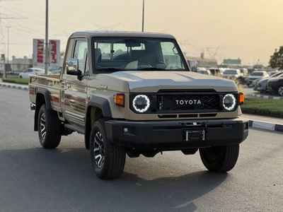 Toyota Land Cruiser Pick Up Std 4.0L Single Cab Utility 4WD-0