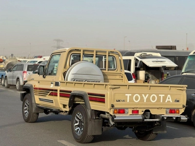 Toyota Land Cruiser Pick Up Std 4.0L Single Cab Utility 4WD-4