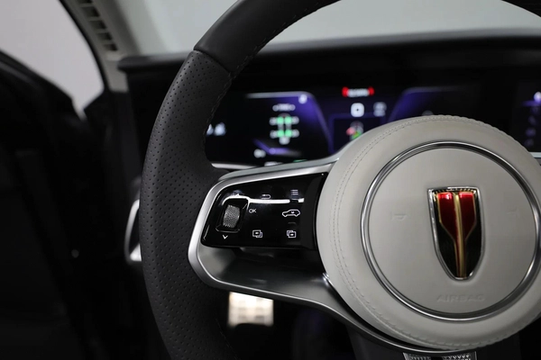 Hongqi E-HS9 | Full Option | 3,250 AED monthly | Registration