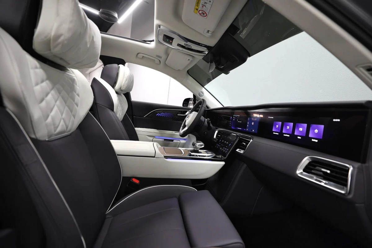 Hongqi E-HS9 | Full Option | 3,250 AED monthly | Registration-7-7