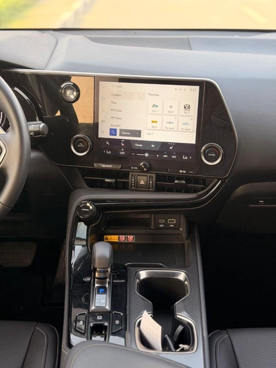 Lexus NX250 PREMIUM (NON GCC) 2025 model Lexus NX250-5