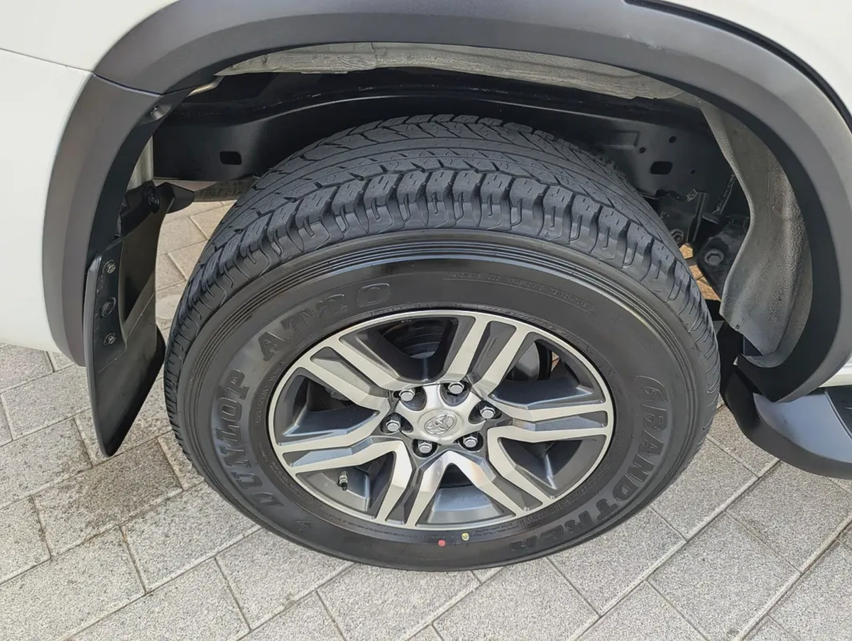 Toyota Fortuner 2023 4X4 V4 2.7L Excellent Condition