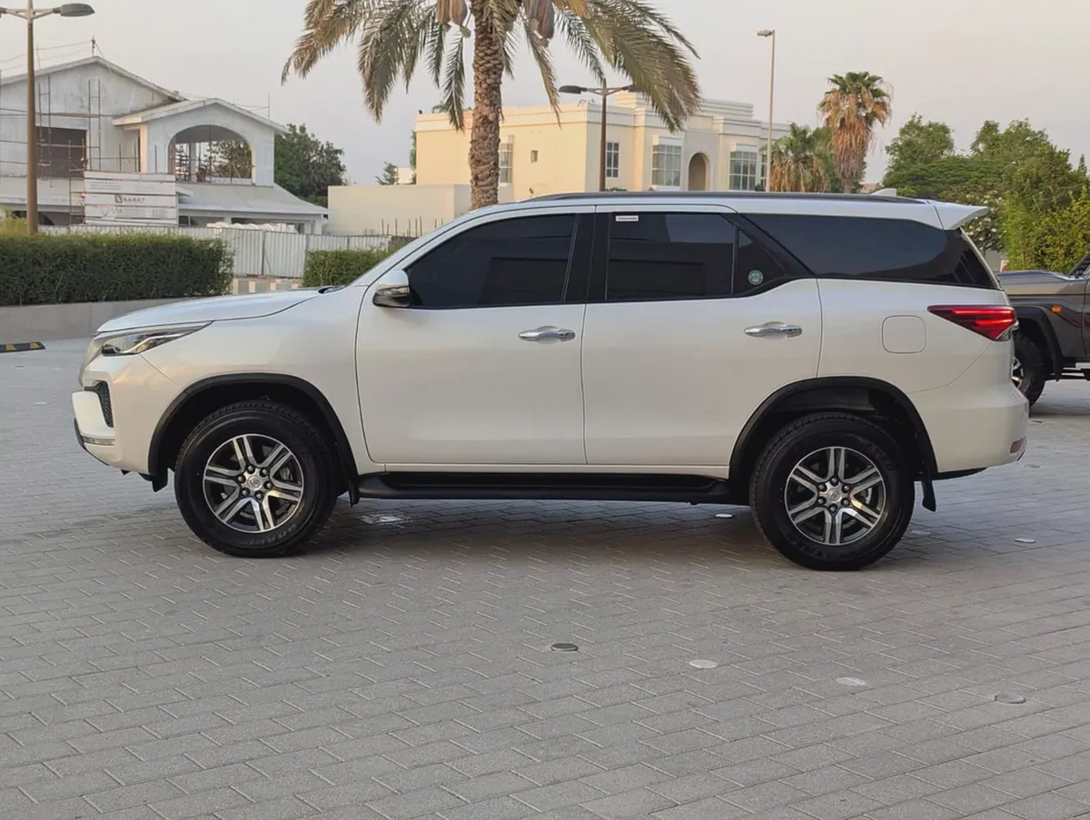 Toyota Fortuner 2023 4X4 V4 2.7L Excellent Condition