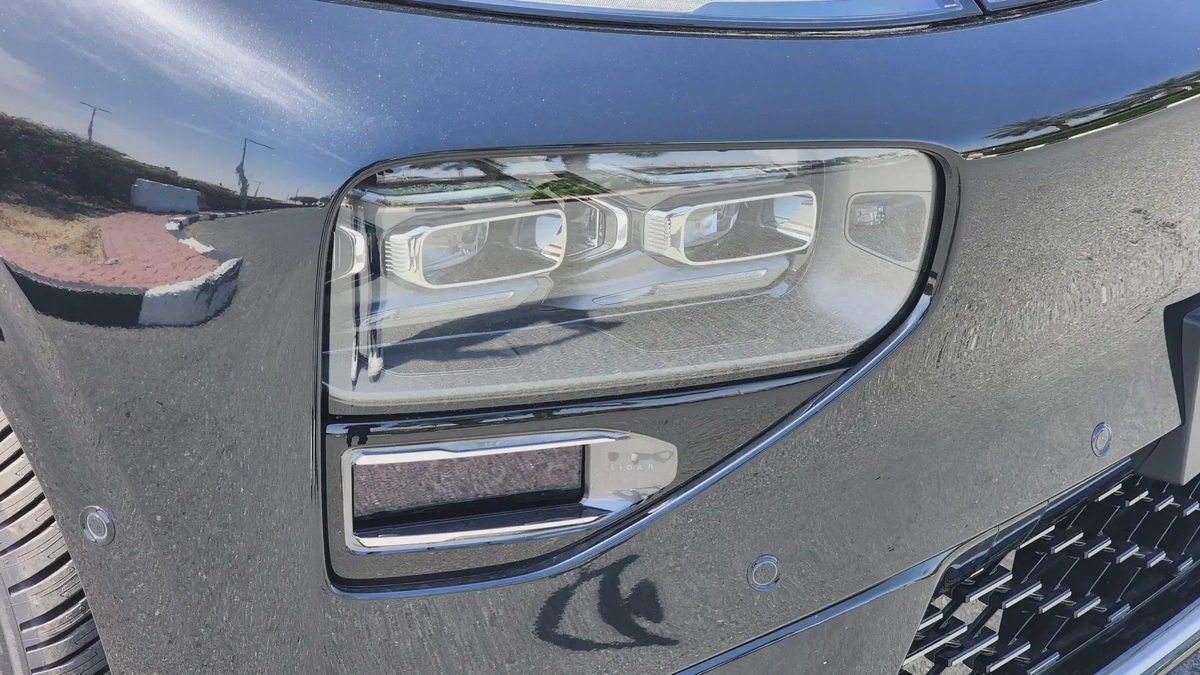 XPENG G9 (Black Tan)-1-1