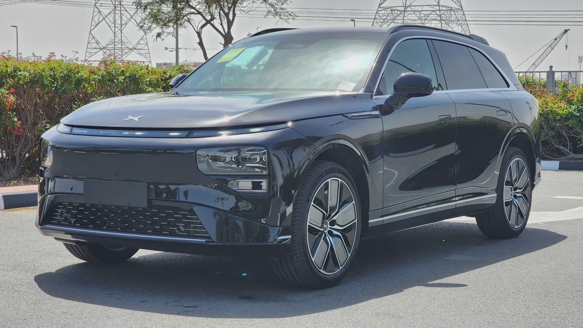 XPENG G9 (Black Tan)-3-3