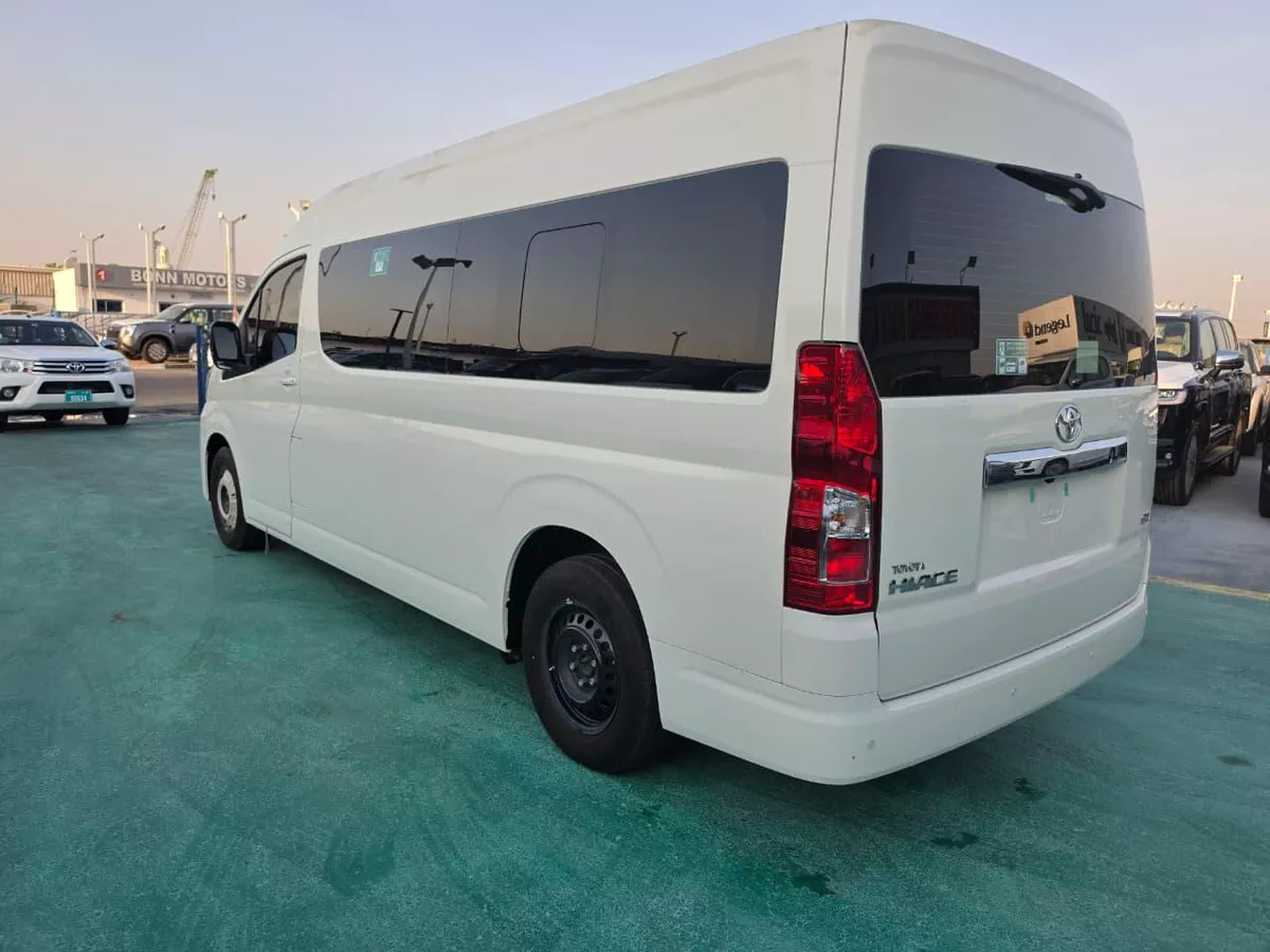 TOYOTA HIACE VIP-13-13