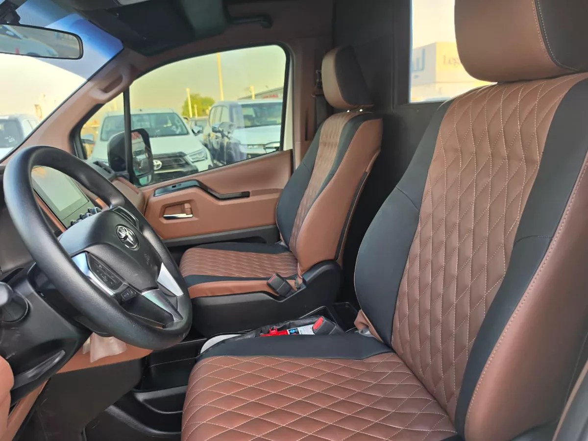 TOYOTA HIACE VIP-14-14