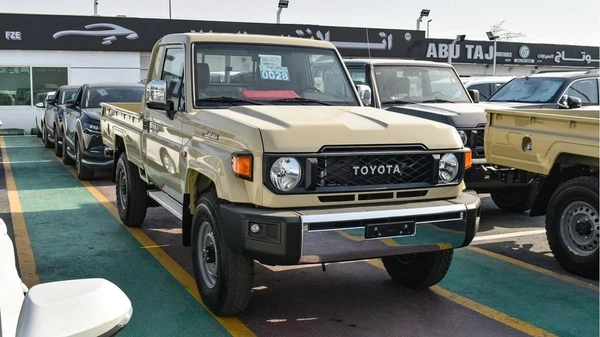 Toyota Land Cruiser Pick Up 4.0L V6 Petrol Single Cabin A/T