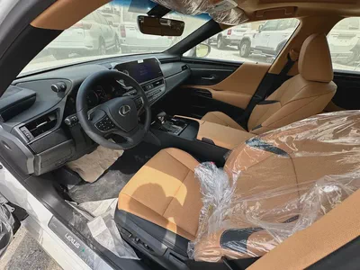 2025 Lexus ES 300h - GCC Specs - Brand New-4