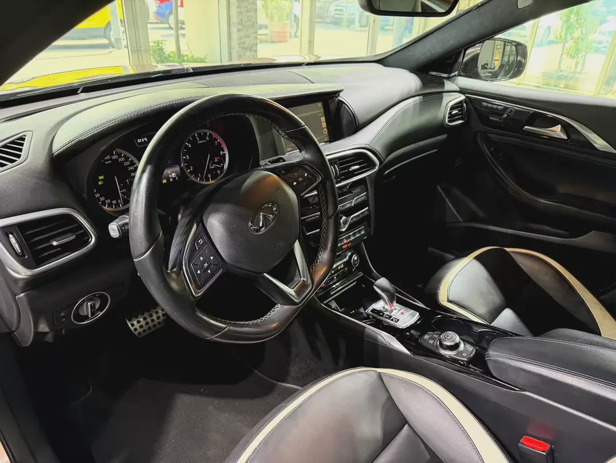 Full Option - GCC Specs - Q30 Sport - Excellent Condition - Single Owner-7-7