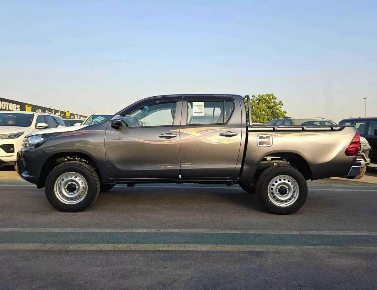 Toyota Hilux 2.4L DIESEL TOYOTA HILUX BASIC NARROW BODY || DOUBLE CABIN | 2.4L DIESEL A/T 4WD | PWR WINDOWS (CODE # HDA) GRAY-2-0