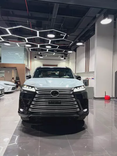 Lexus LX 600 Signature 2026 GCC Specs PETROL لكزس 600 سقنتشر 3.5لتر بنزين بروجكتر و 25 سماعه-0