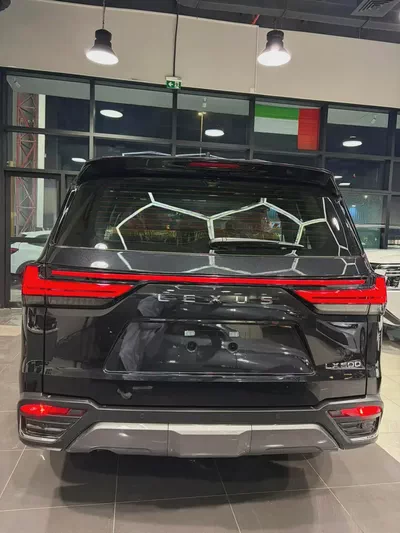 Lexus LX 600 Signature 2026 GCC Specs PETROL لكزس 600 سقنتشر 3.5لتر بنزين بروجكتر و 25 سماعه-2