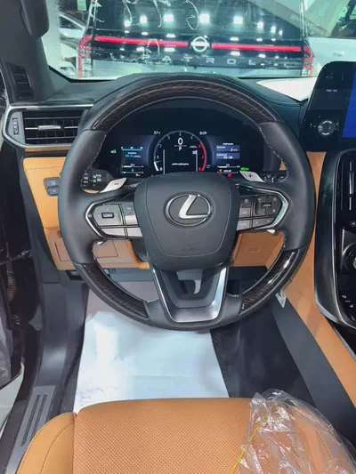 Lexus LX 600 Signature 2026 GCC Specs PETROL لكزس 600 سقنتشر 3.5لتر بنزين بروجكتر و 25 سماعه-7