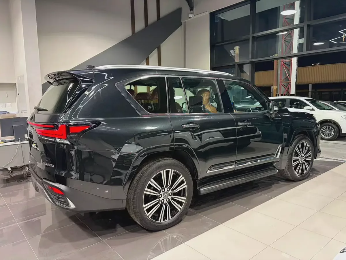 Lexus LX 600 Signature 2026 GCC Specs PETROL لكزس 600 سقنتشر 3.5لتر بنزين بروجكتر و 25 سماعه-3-3