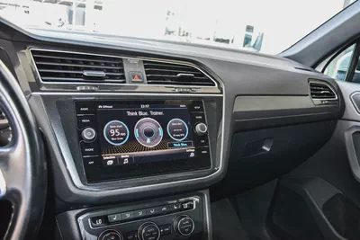 Volkswagen Tiguan R-Line 2019 - Korean Specs-17