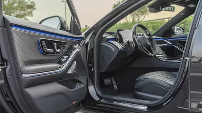2025 Mercedes Benz S 580 4Matic 4.0L AT Petrol (Black-Black)-9