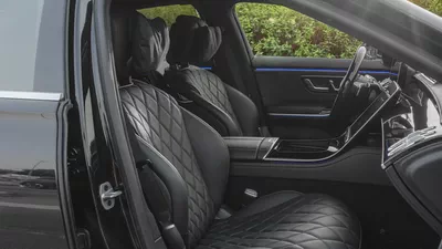 2025 Mercedes Benz S 580 4Matic 4.0L AT Petrol (Black-Black)-11