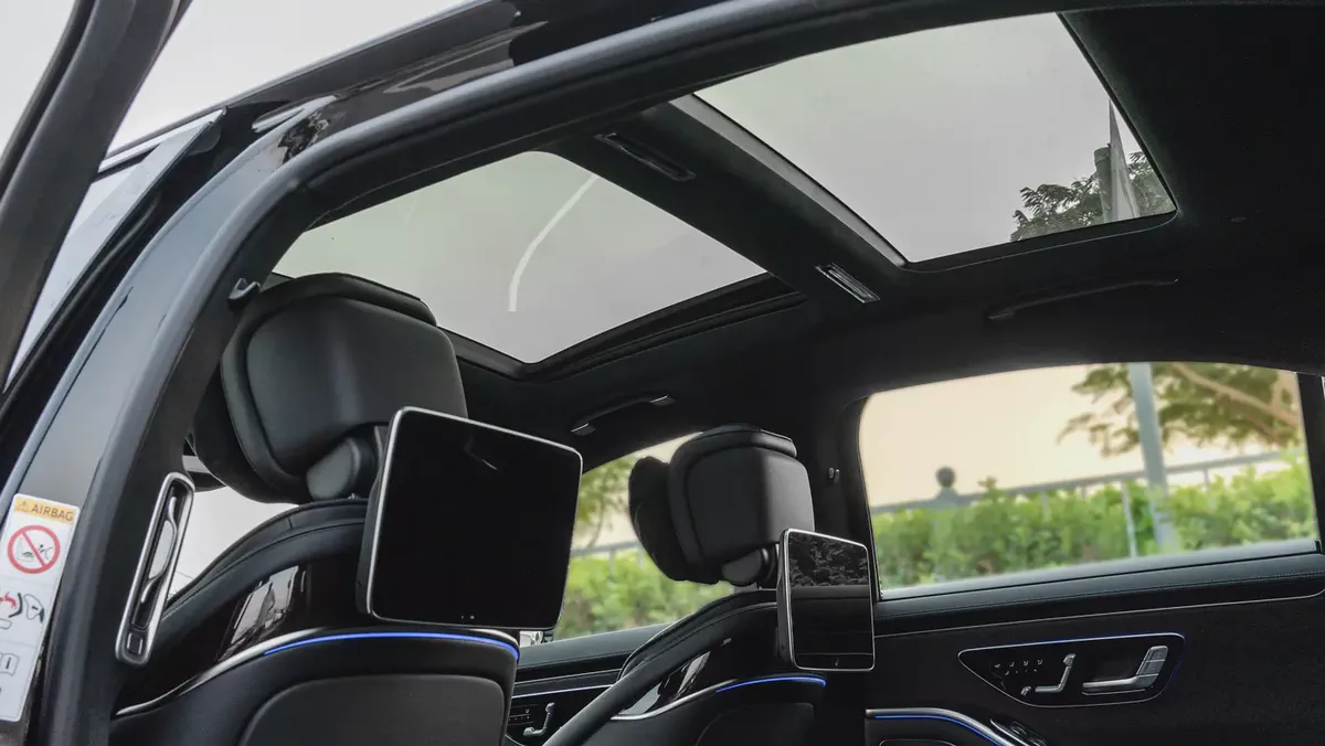 2025 Mercedes Benz S 580 4Matic 4.0L AT Petrol (Black-Black)-19-19